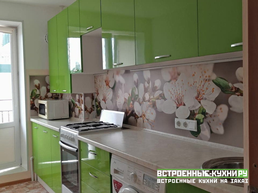 Прямая кухня зеленого цвета в МДФ пленка ПВХ на заказ