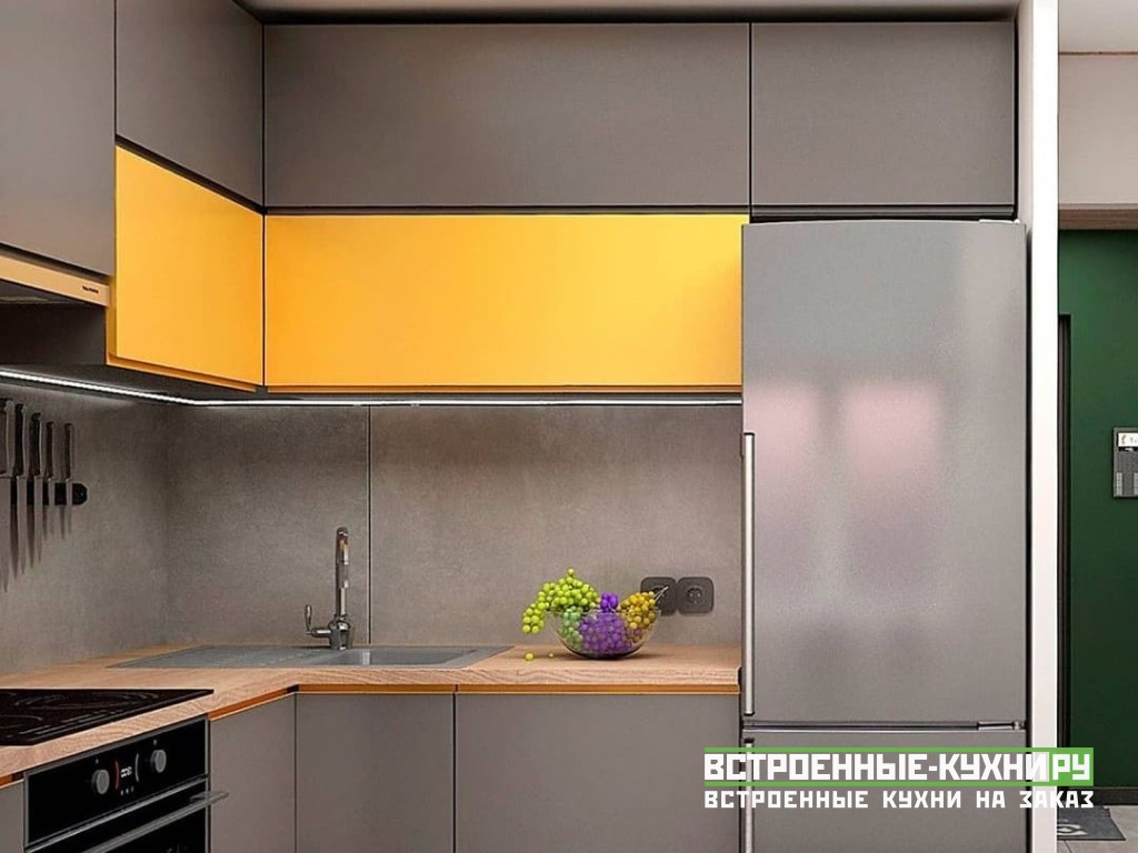 Стильная современная кухня цвета графит с ярко желтыми вставками